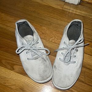 AllBirds size 8 tree runners